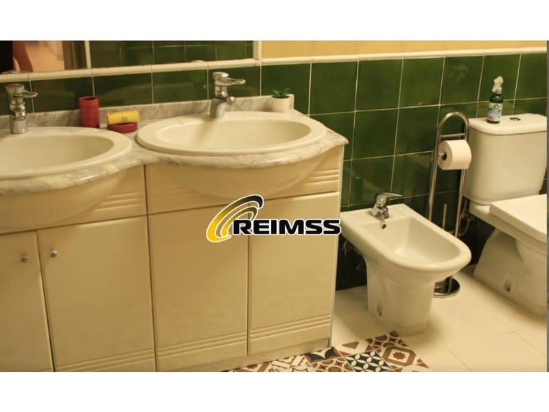 5 makuuhuone Huvila myytävänä paikassa Vidreres - 546 000 € (Ref: 9682419)