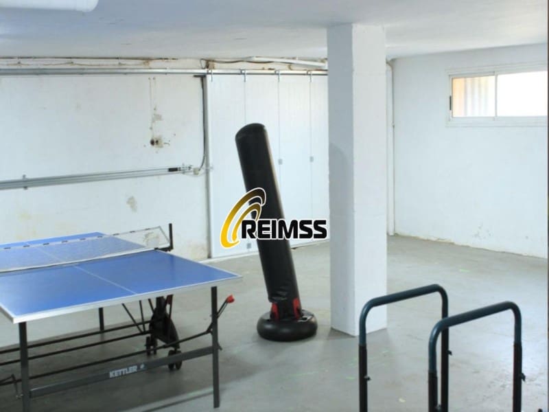 5 bedroom Villa for sale in Vidreres with pool garage - € 546,000 (Ref: 9682419)