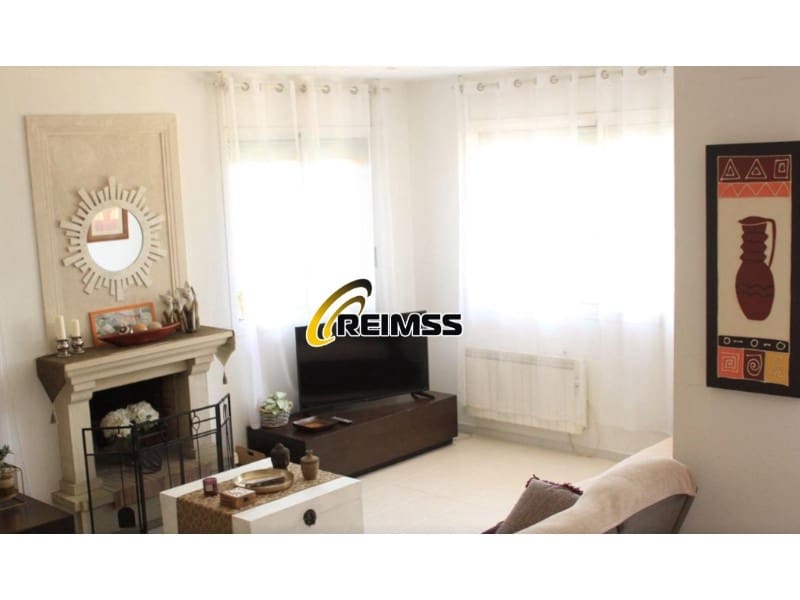 5 bedroom Villa for sale in Vidreres with pool garage - € 546,000 (Ref: 9682419)