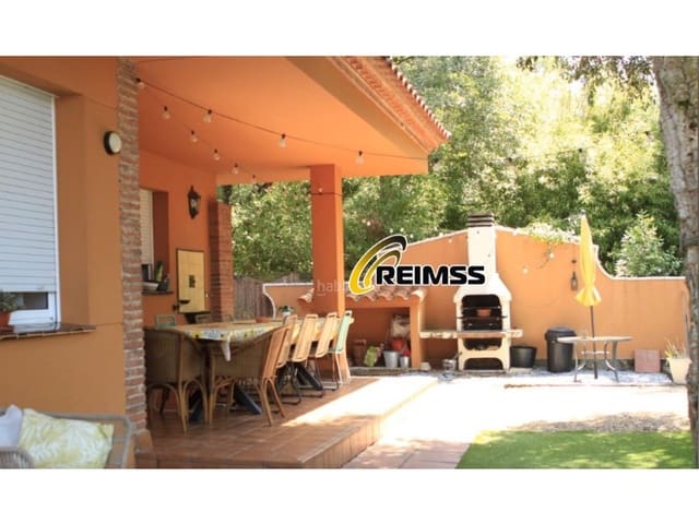 5 soveværelse Villa til salg i El Mas Flassià, Vidreres med swimmingpool garage - € 546.000 (Ref: 9682419)