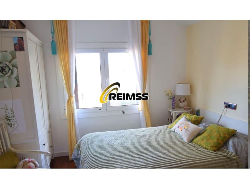 5 makuuhuone Huvila myytävänä paikassa Vidreres mukana 
autotalli - 577 500 € (Ref: 9682420)