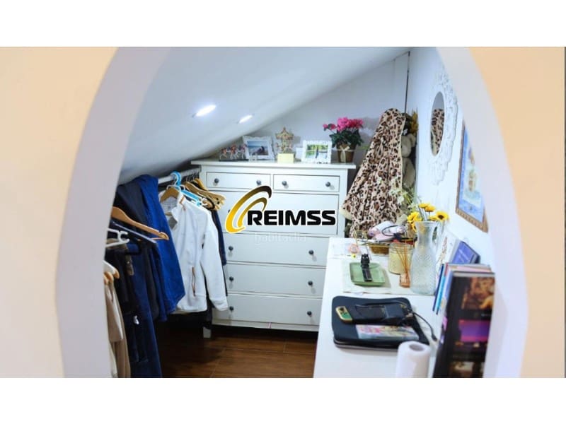 5 makuuhuone Huvila myytävänä paikassa Vidreres mukana 
autotalli - 577 500 € (Ref: 9682420)