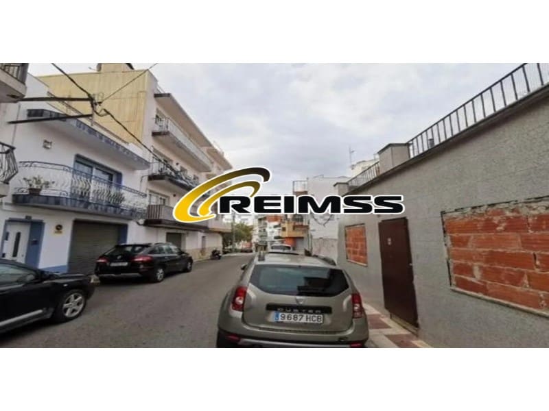 Chalet de 5 habitaciones en Blanes en venta - 179.000 € (Ref: 9682421)