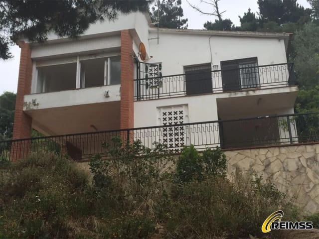 3 bedroom Villa for sale in Aiguaviva Parc, Vidreres - € 261,500 (Ref: 9682422)