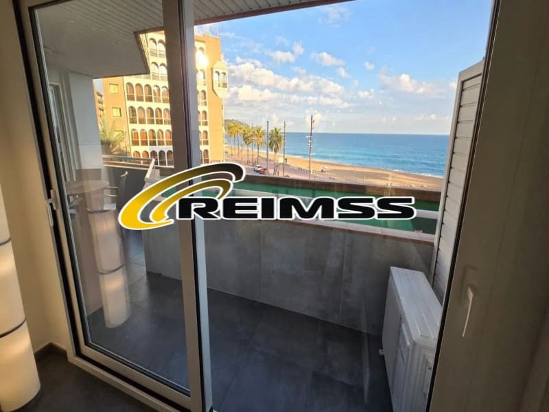 2 makuuhuone Asunto myytävänä paikassa Lloret de Mar - 650 000 € (Ref: 9682424)