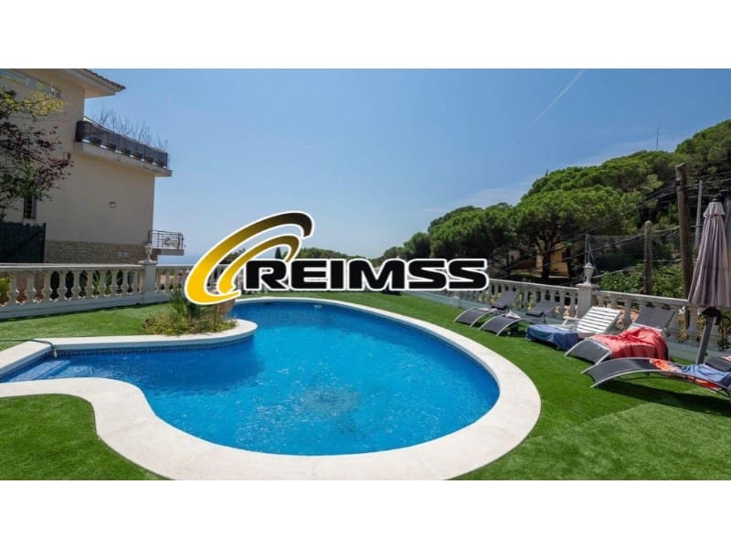 5 soverom Villa til salgs i Lloret de Mar med svømmebasseng garasje - € 978 000 (Ref: 9682425)