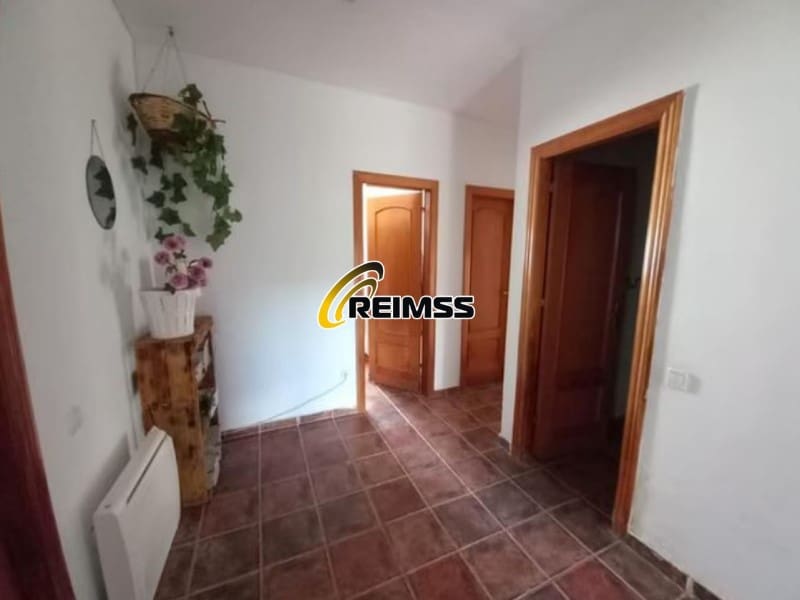 4 bedroom Villa for sale in Macanet de la Selva with garage - € 315,000 (Ref: 9794377)