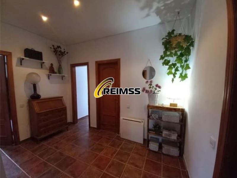 4 bedroom Villa for sale in Macanet de la Selva with garage - € 315,000 (Ref: 9794377)