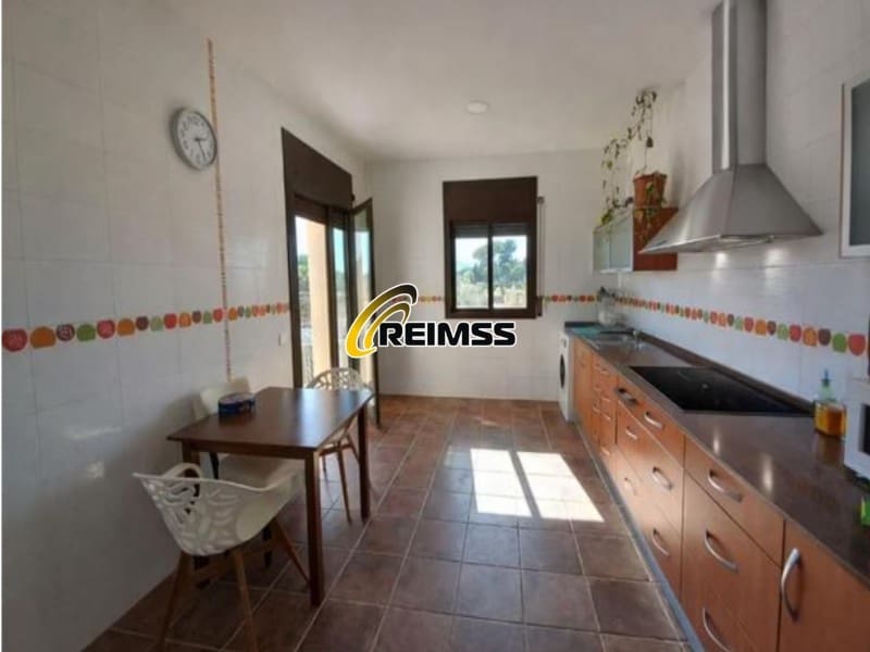 4 soveværelse Villa til salg i Macanet de la Selva med swimmingpool garage - € 315.000 (Ref: 9794377)
