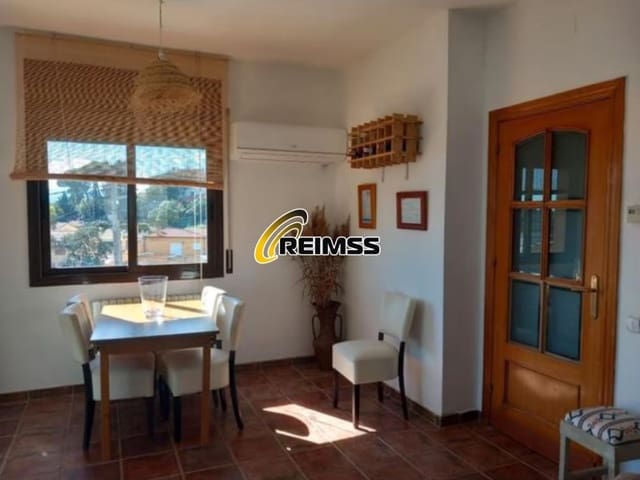 4 soveværelse Villa til salg i Maçanet de la Selva med swimmingpool garage - € 315.000 (Ref: 9794377)