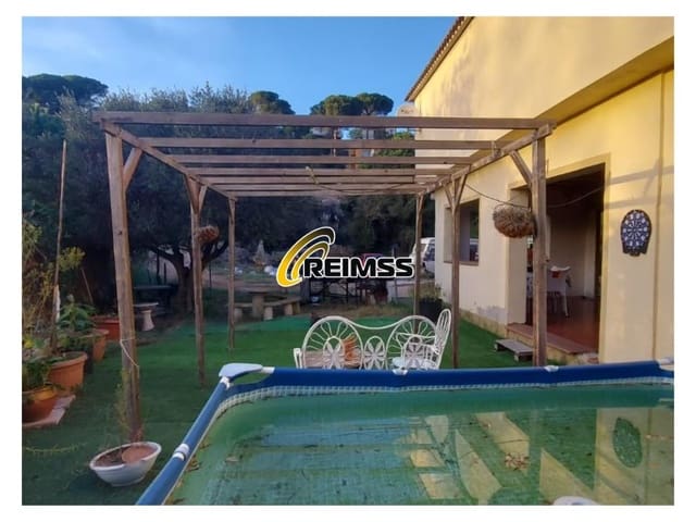 2 Zimmer Villa zu verkaufen in Aiguaviva Parc, Vidreres - 184.000 € (Ref: 9794378)