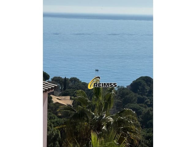 5 chambre Villa/Maison à vendre à Canyelles, Lloret de Mar avec garage - 524 000 € (Ref: 9794379)