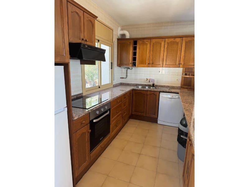 5 bedroom Villa for sale in Lloret de Mar with garage - € 524,000 (Ref: 9794379)