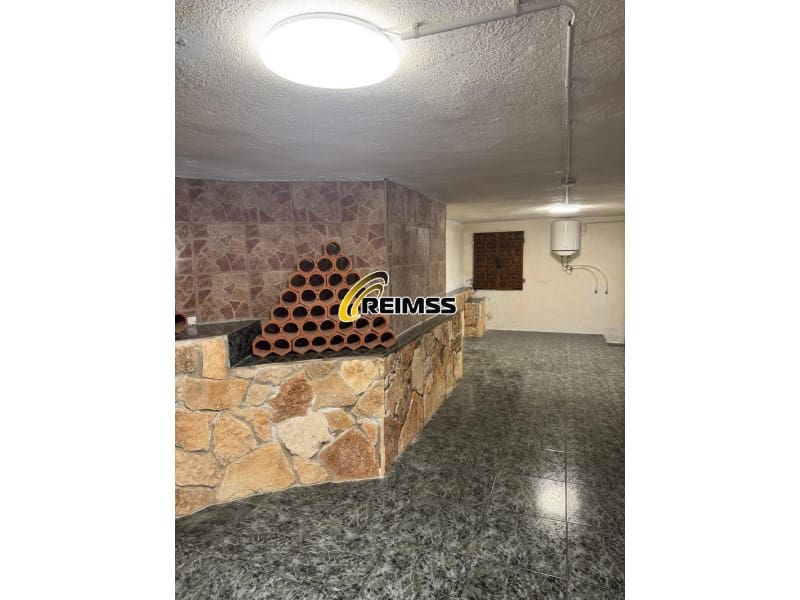 5 soveværelse Villa til salg i Lloret de Mar med swimmingpool garage - € 509.000 (Ref: 9794379)