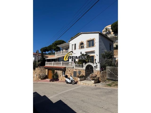 Chalet de 5 habitaciones en Canyelles, Lloret de Mar en venta con piscina garaje - 509.000 € (Ref: 9794379)