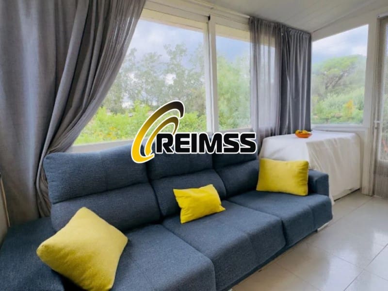 3 bedroom Villa for sale in Santa Cristina d'Aro with garage - € 350,000 (Ref: 9822436)