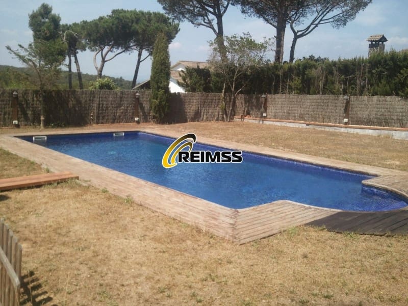 4 bedroom Villa for sale in Macanet de la Selva with pool garage - € 378,000 (Ref: 9822437)