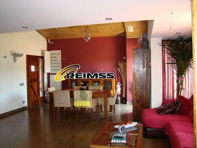 4 bedroom Villa for sale in Macanet de la Selva with pool garage - € 378,000 (Ref: 9822437)