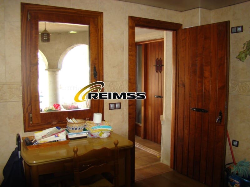 4 bedroom Villa for sale in Macanet de la Selva with pool garage - € 378,000 (Ref: 9822437)