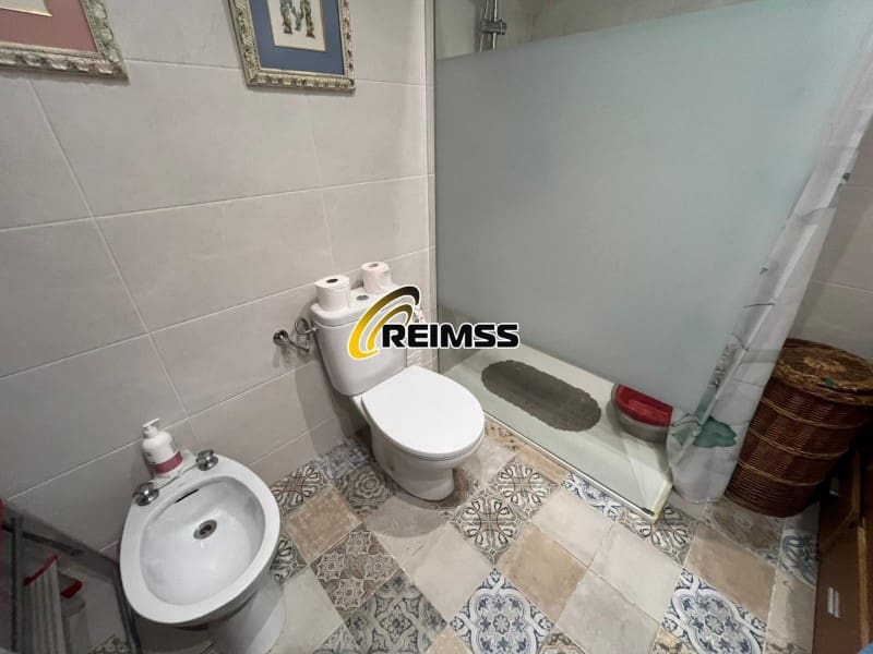 2 bedroom Villa for sale in Lloret de Mar with garage - € 373,000 (Ref: 9822438)
