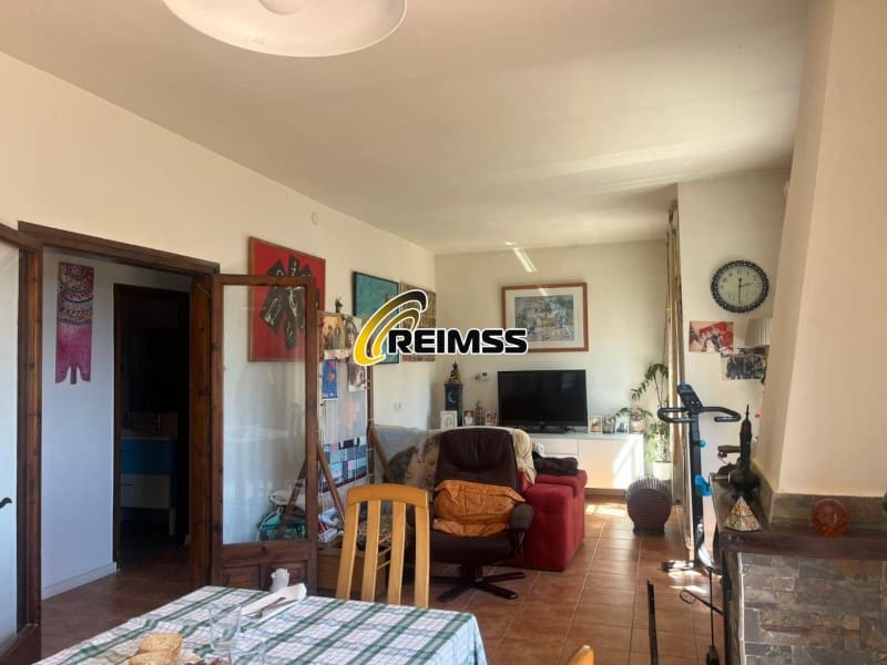 2 bedroom Villa for sale in Lloret de Mar with garage - € 373,000 (Ref: 9822438)