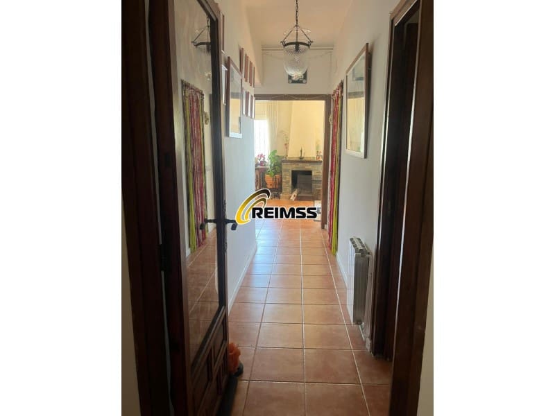 2 bedroom Villa for sale in Lloret de Mar with garage - € 373,000 (Ref: 9822438)