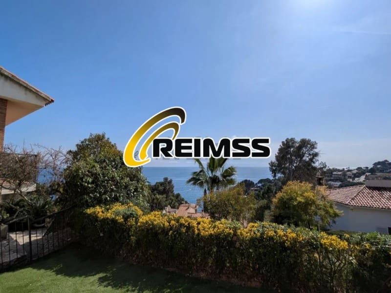4 bedroom Villa for sale in Blanes with pool garage - € 850,000 (Ref: 9822439)