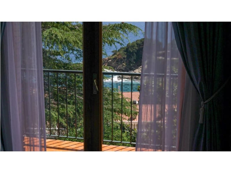 4 bedroom Villa for sale in Blanes with pool garage - € 850,000 (Ref: 9822439)