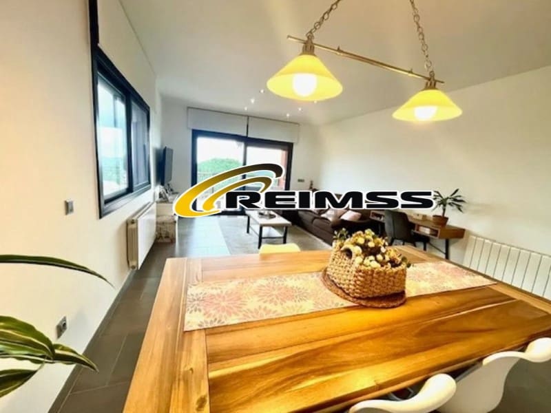 4 soveværelse Villa til salg i Lloret de Mar med swimmingpool garage - € 479.000 (Ref: 9822440)
