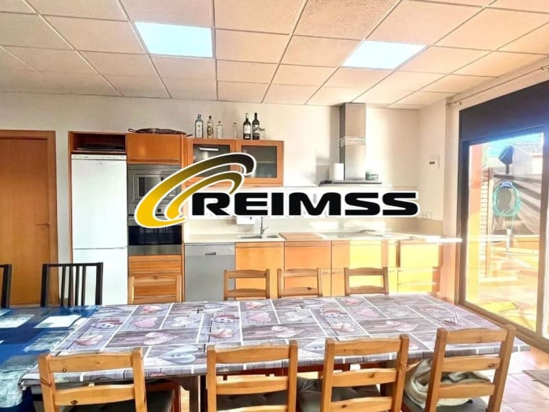 4 soveværelse Villa til salg i Lloret de Mar med swimmingpool garage - € 479.000 (Ref: 9822440)