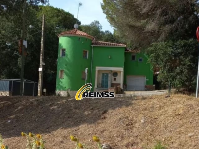 4 chambre Villa/Maison à vendre à Caldes de Malavella avec garage - 294 000 € (Ref: 9822441)