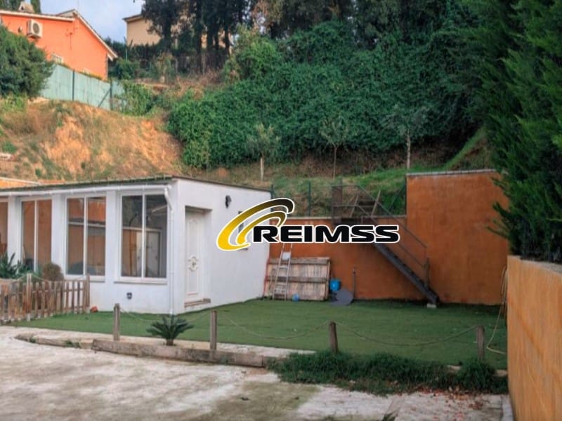 Chalet de 3 habitaciones en Maçanet de la Selva en venta - 320.000 € (Ref: 9890004)