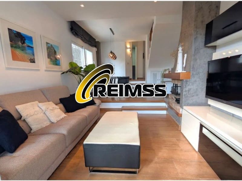 Chalet de 3 habitaciones en Platja d'Aro en venta - 475.000 € (Ref: 9890005)