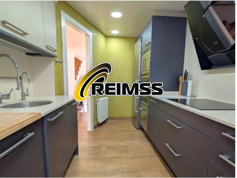 Chalet de 3 habitaciones en Platja d'Aro en venta - 475.000 € (Ref: 9890005)