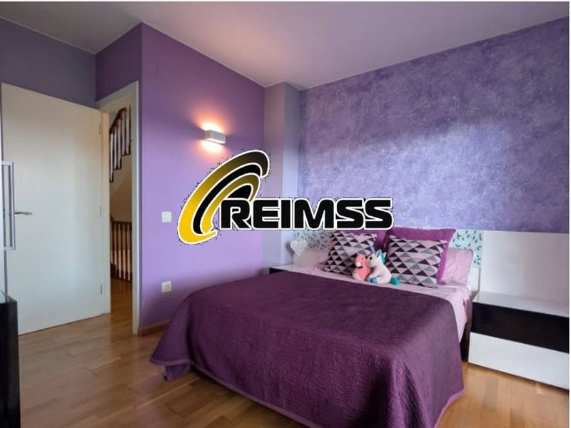 Chalet de 3 habitaciones en Platja d'Aro en venta - 475.000 € (Ref: 9890005)