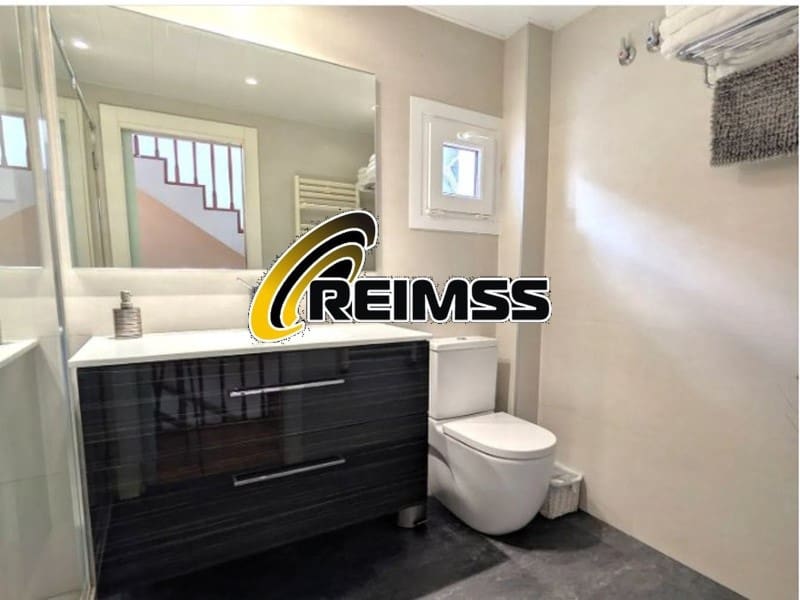 Chalet de 3 habitaciones en Platja d'Aro en venta - 475.000 € (Ref: 9890005)