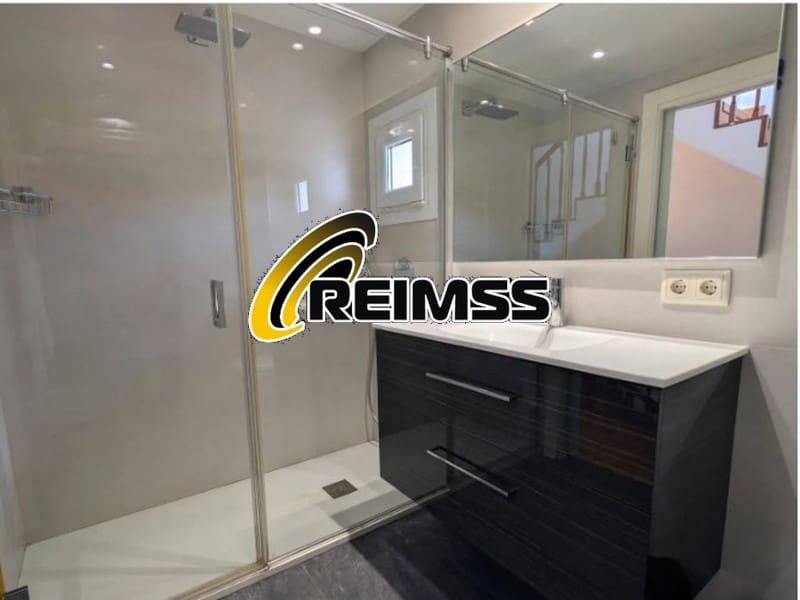 Chalet de 3 habitaciones en Platja d'Aro en venta - 475.000 € (Ref: 9890005)