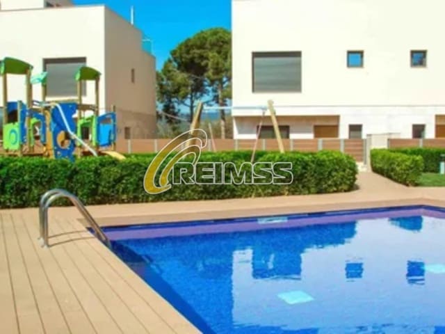 3 Zimmer Villa zu verkaufen in Santa Clotilde, Lloret de Mar mit Garage - 892.500 € (Ref: 9890006)