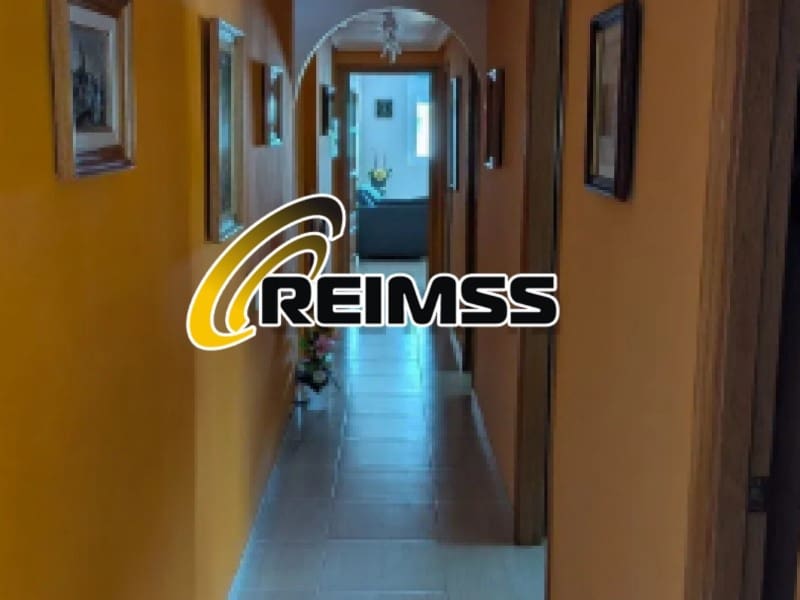 3 bedroom Flat for sale in Lloret de Mar - € 262,500 (Ref: 9892294)