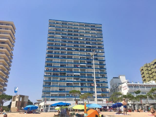 Apartment for sale in Platja d'Aro, Castell-Platja d'Aro - € 158,000 (Ref: 9947452)