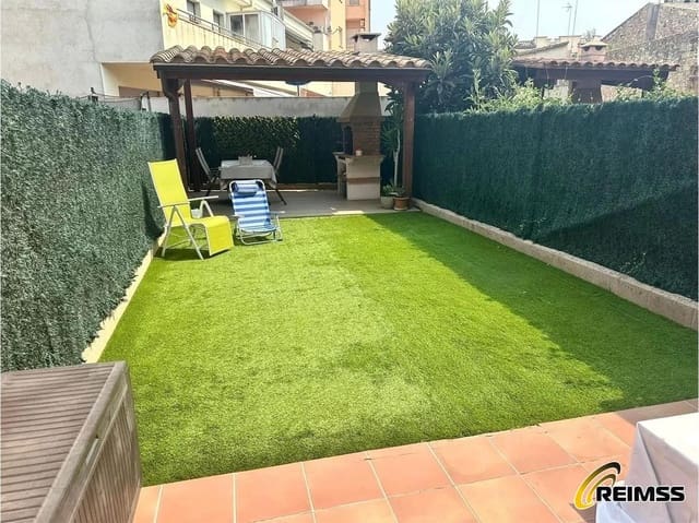5 sovrum Villa till salu i Caldes de Malavella med garage - 414 750 € (Ref: 9965757)