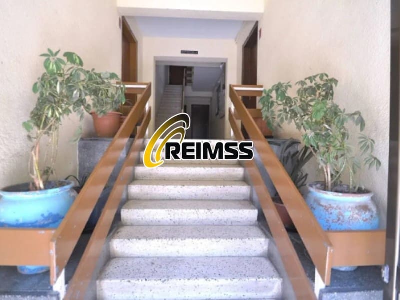 2 bedroom Apartment for sale in Blanes with pool - € 115,000 (Ref: 9965758)
