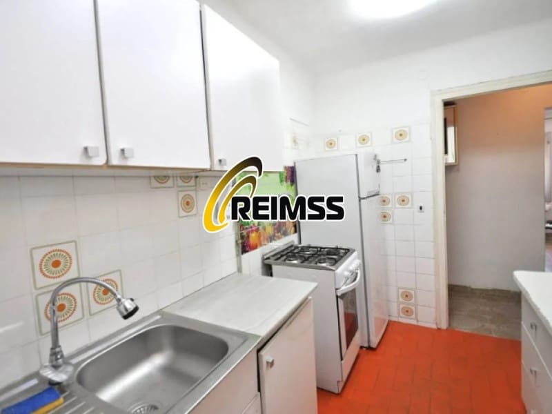 2 bedroom Apartment for sale in Blanes with pool - € 115,000 (Ref: 9965758)