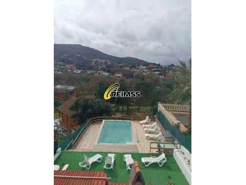 6 soveværelse Villa til salg i Macanet de la Selva med swimmingpool - € 280.000 (Ref: 9965761)
