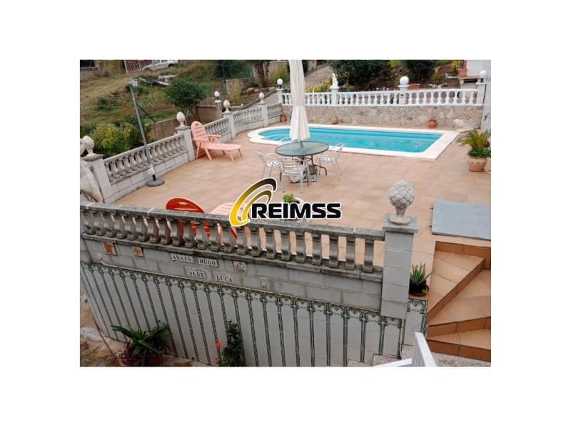 4 soveværelse Villa til salg i Macanet de la Selva med swimmingpool - € 250.000 (Ref: 9965762)