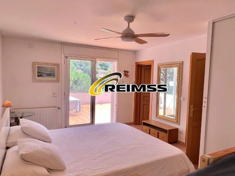 4 makuuhuone Huvila myytävänä paikassa Santa Cristina d'Aro mukana 
autotalli - 690 000 € (Ref: 9965763)