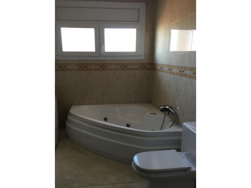 4 bedroom Villa for sale in Lloret de Mar with pool garage - € 530,000 (Ref: 9965768)