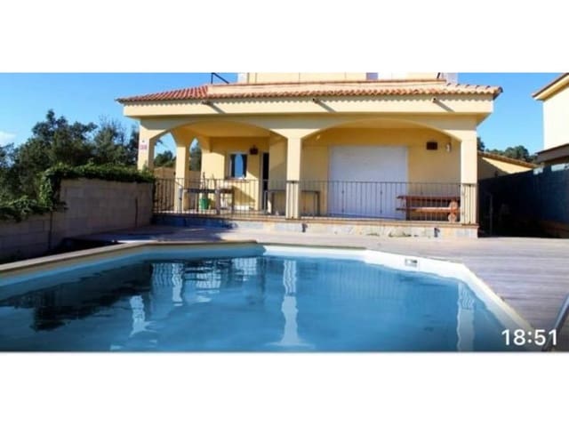 4 chambre Villa/Maison à vendre à Urbanitzacions del Nord, Lloret de Mar avec piscine garage - 530 000 € (Ref: 9965768)
