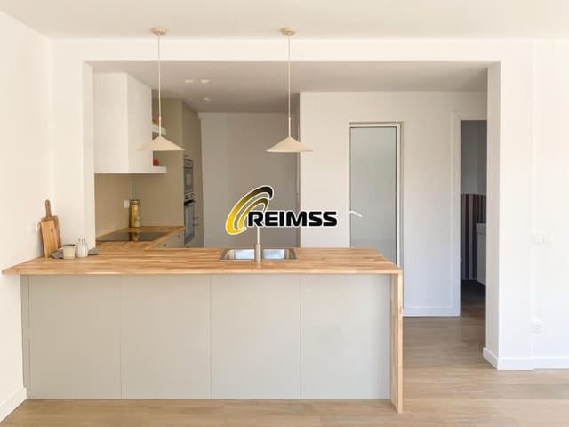 2 soverom Villa til salgs i Sant Feliu de Guíxols med garasje - € 325 000 (Ref: 9965769)