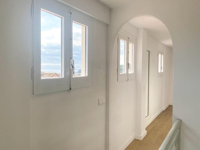 2 soverom Villa til salgs i Sant Feliu de Guíxols med garasje - € 325 000 (Ref: 9965769)